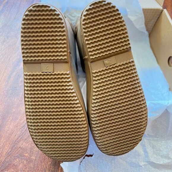 NIB Goumi Kids Sienna Muddies SZ 2 Youth Neutral Rubber Rain Boots Pull On - Picture 3 of 4
